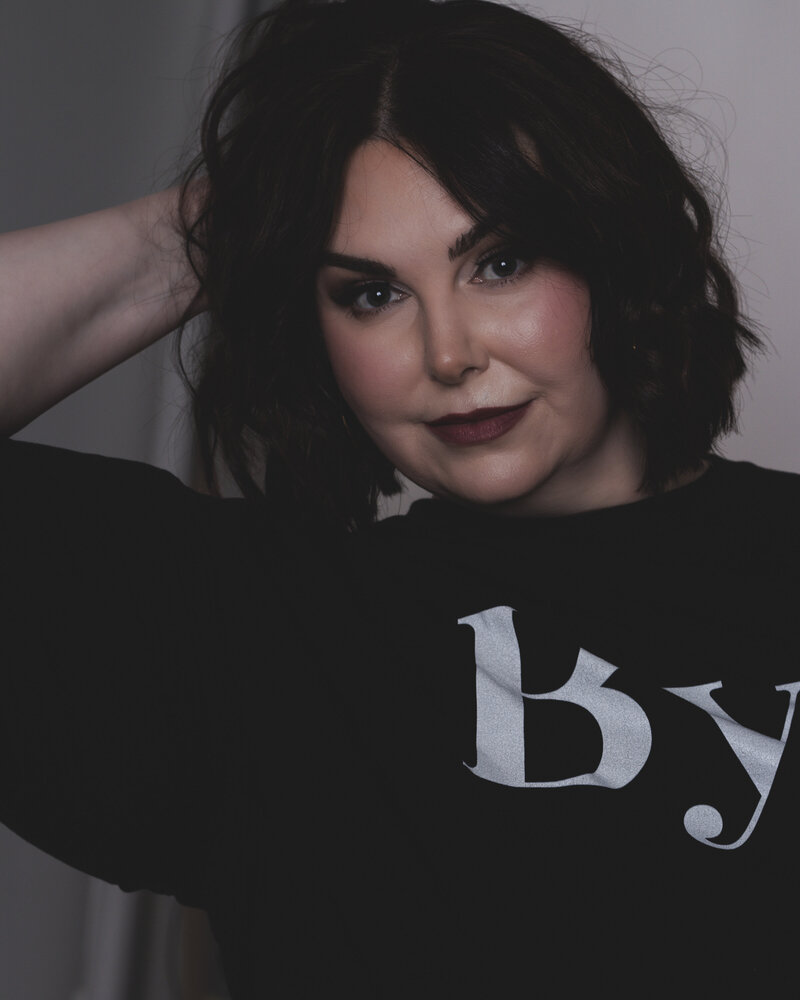 Portrait of ByeCurious founder—an unapologetic voice helping women reclaim their stories after breakups, burnout, or big life shifts.