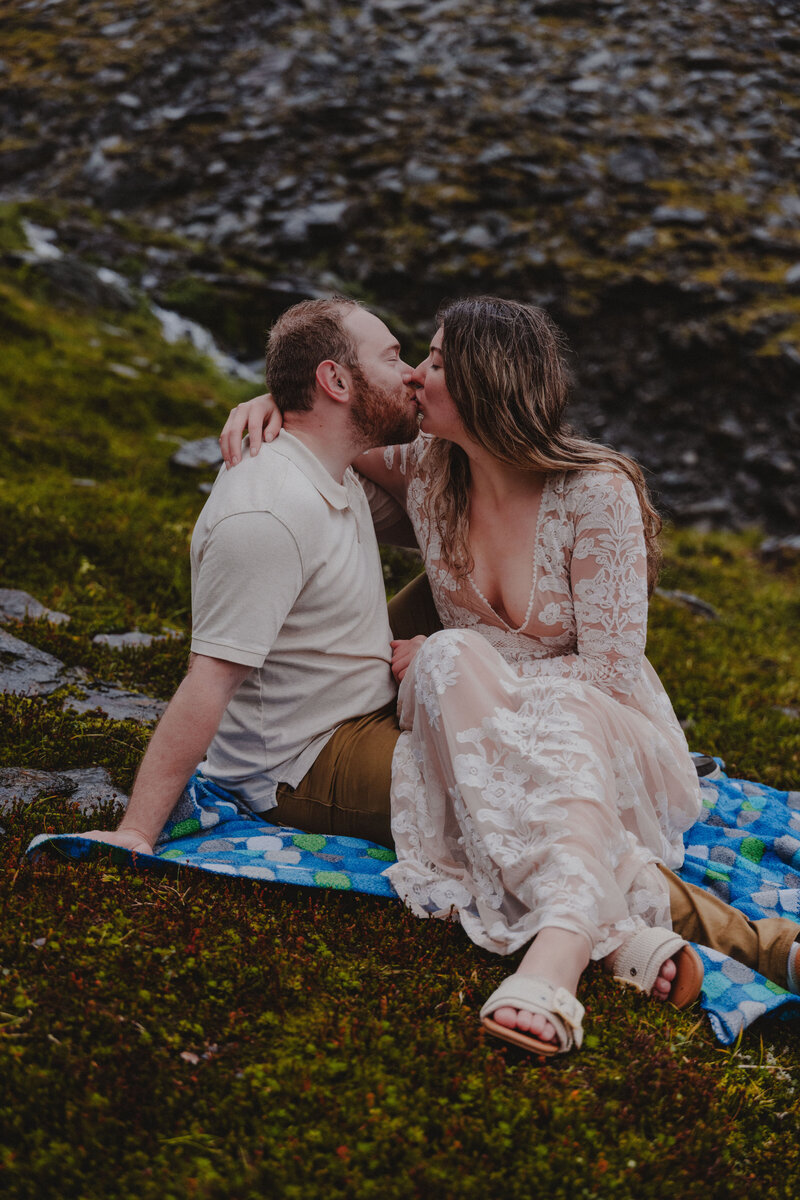 Alaska-Hatcher-Pass-Waterfall-Engagement-T&E_82