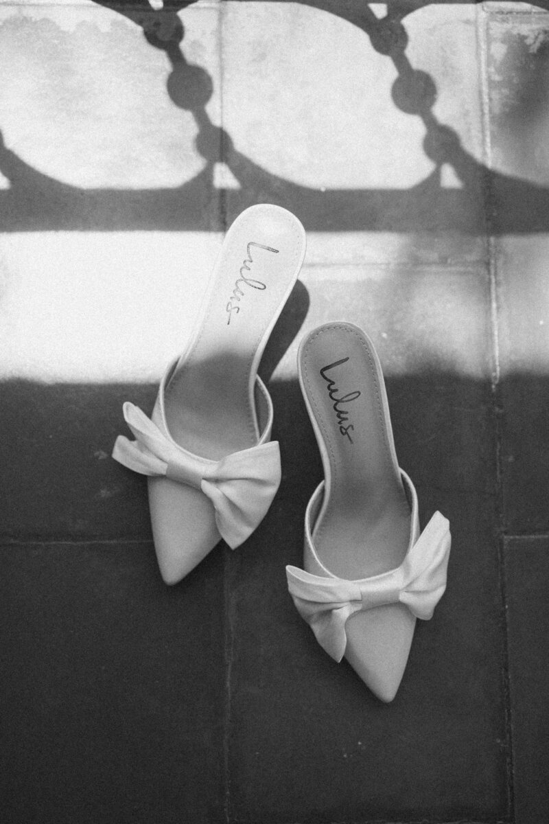 bridal-shoes-mexico-photography