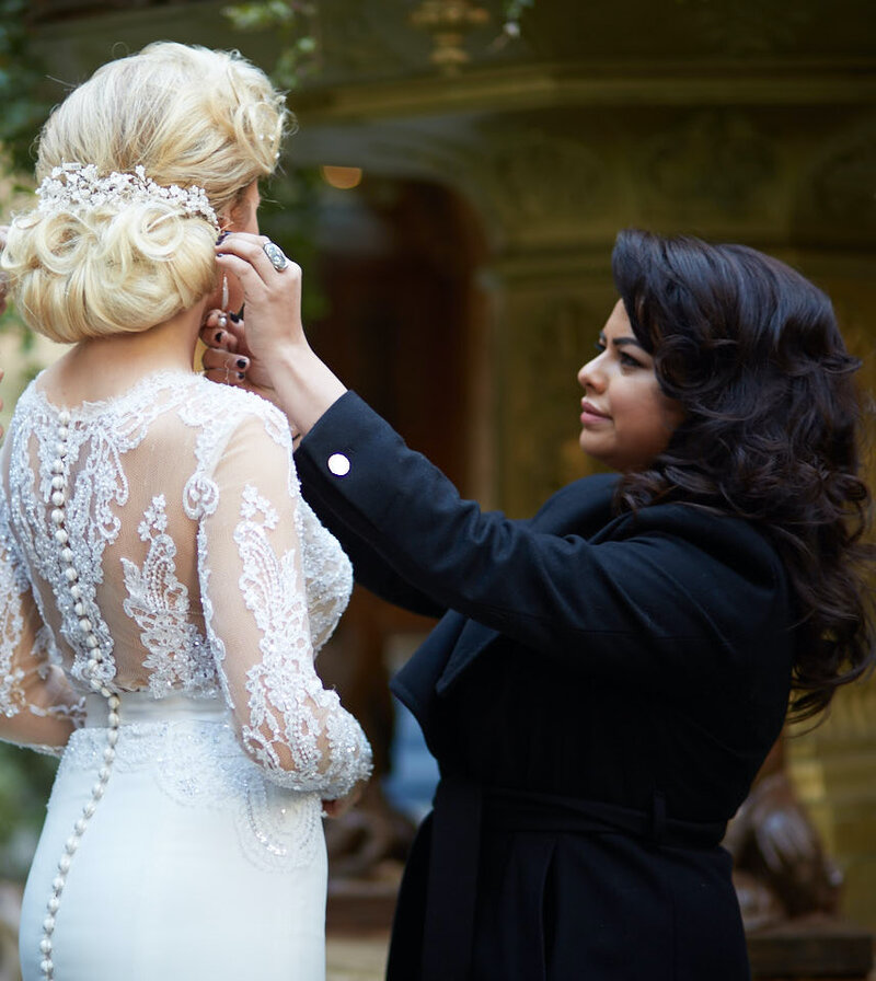 Anisha Vasani styling a bride