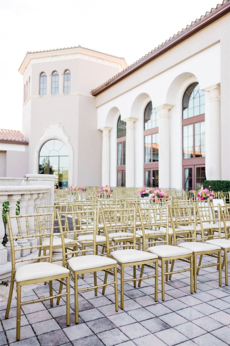 Ceremony site at the country club of Orlando by Orlando wedding photographer