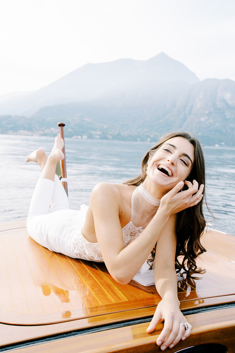 Boat wedding session on Lake Como Italy photographed by Lake Como wedding photographer Amy Mulder Photography