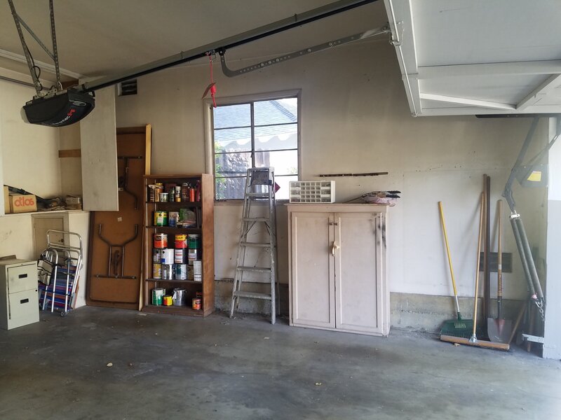 Garage Before right side