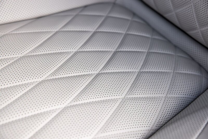 mercedes-g63-china-blue-for-rent-in-miami-diamond-stitched-leather-seats-manufaktur-white-platinum-029