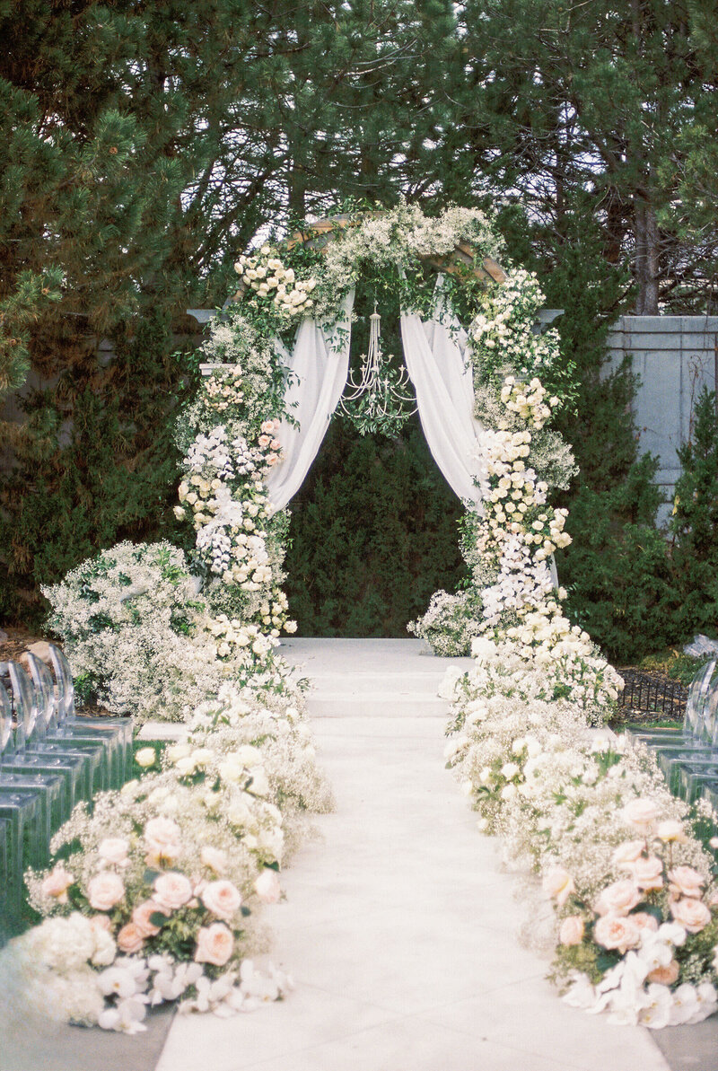 Spring-Intimate-Wedding-Northern-Virginia-on-35mm-Film-19