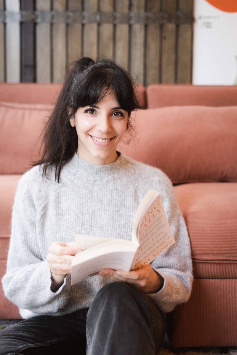 Suzanne Ibrahim - Online Health and Wellness coach for busy creatives and female entrepreneurs, Coach-yoga teacher-mindfulness mentor- educator on all things wellness