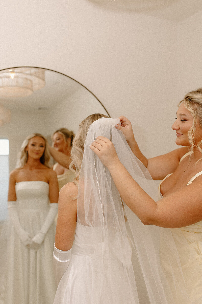 jami-oliver-wedding-preview-taylorraephotofilm-75