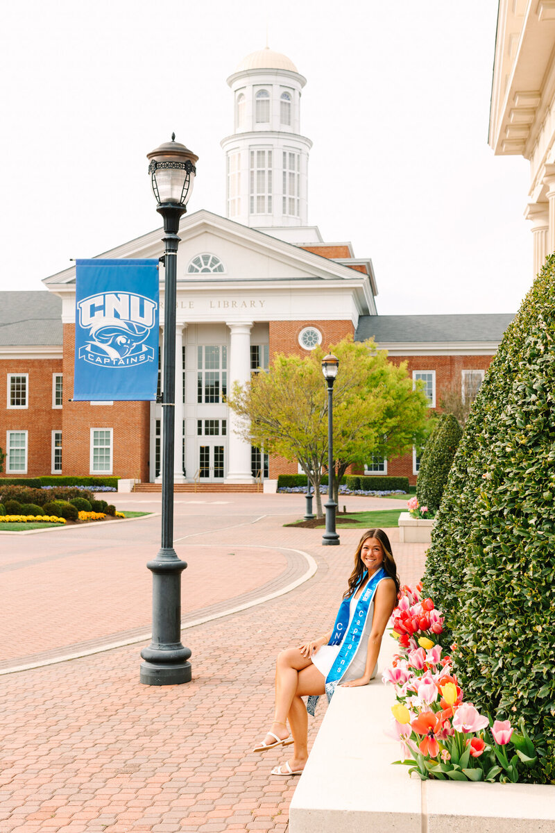CNU Senior Grad Photographer