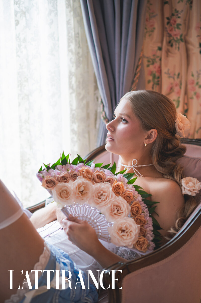 01_Bridal___Boudoir_moments_at_Le_Chateau_Broyhill_image2-41