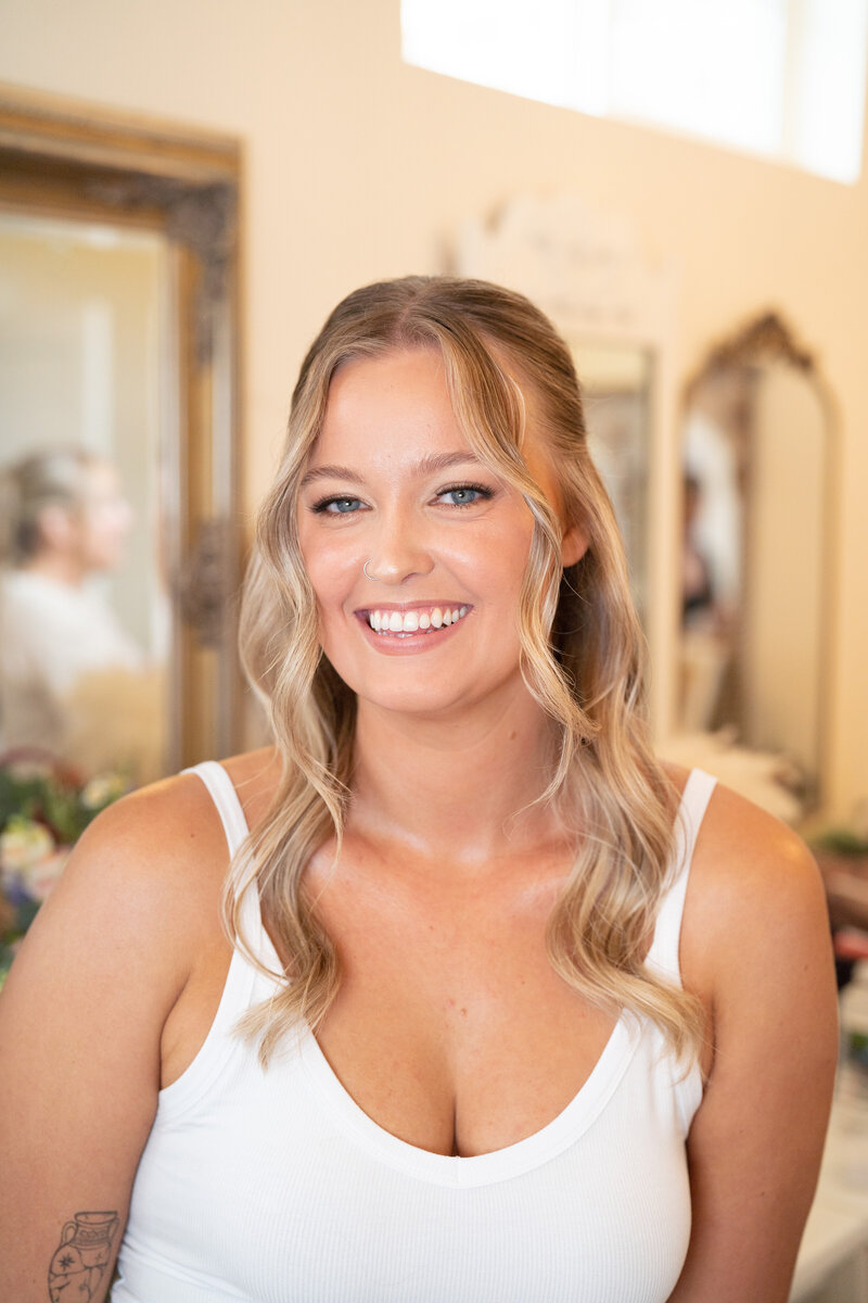 Logan & Co. BP serves Columbus and the Greater Central Ohio area with bridal and wedding party services