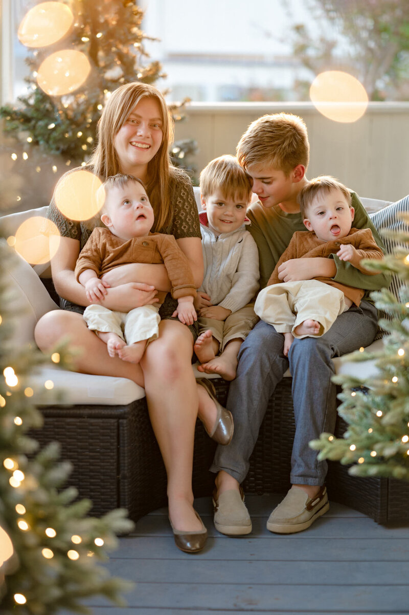 outdoor christmas family photography