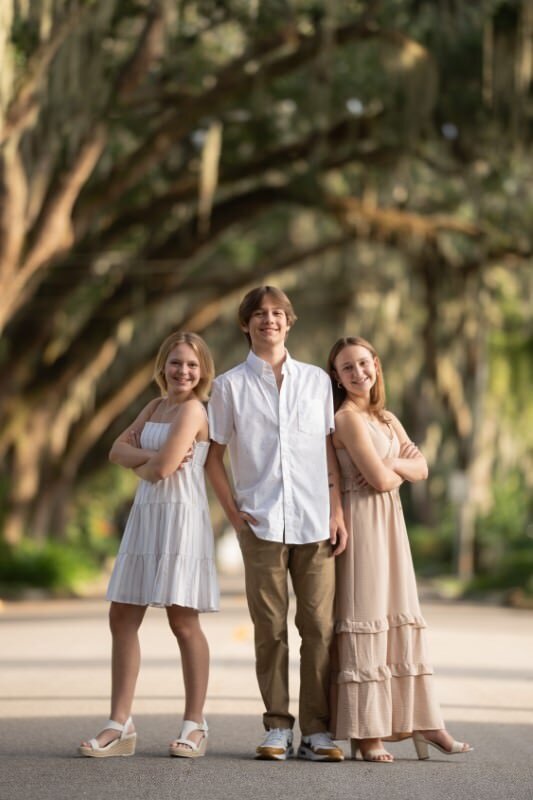 Three-friends-striking-a-pose