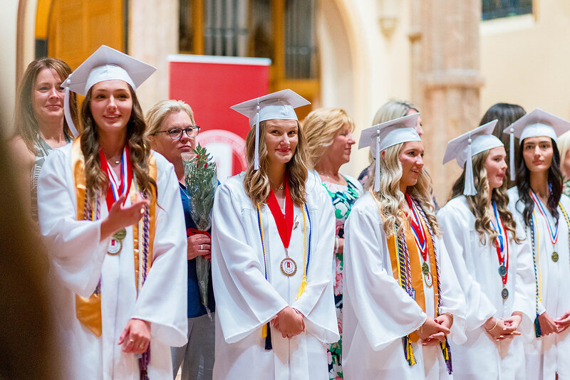Eliana-Melmed-Photography-Chicago-LosAngeles-Jewish-Photographer-GraduationPhotos-CollegePhotos-00005