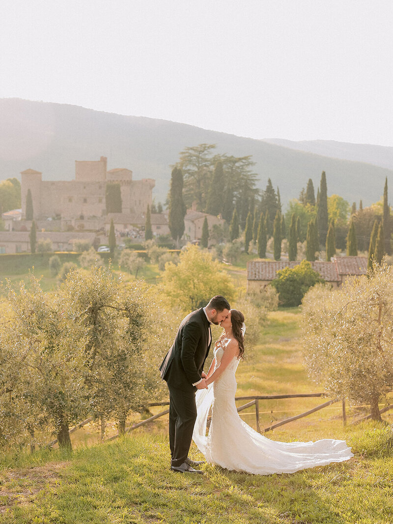 Italy destination wedding invitations silver foil wax seal deckled edge, image size:800x1066