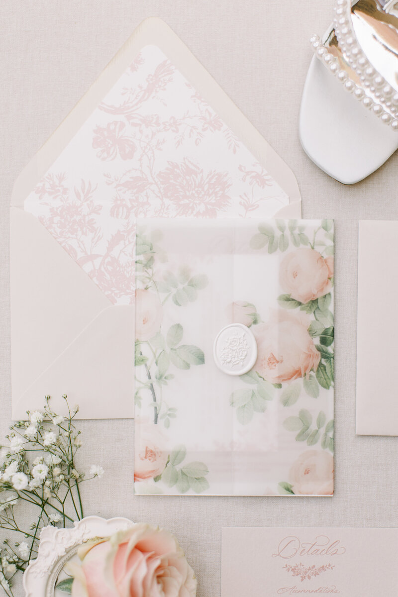Blithewold Mansion Romantic and Timeless Summer Wedding