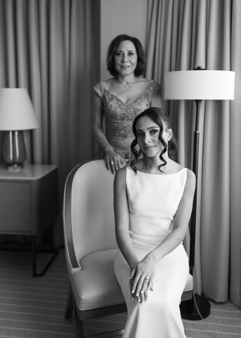 Atlanta History Center Bride getting ready Renee Jael Fine Art Photography_Fete and Figs-104