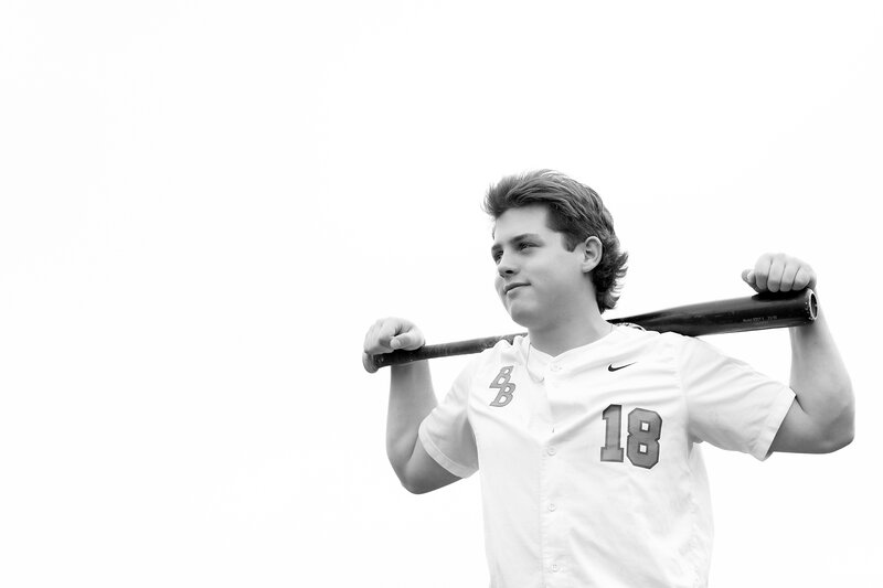 senior-boy-with-baseball-photography