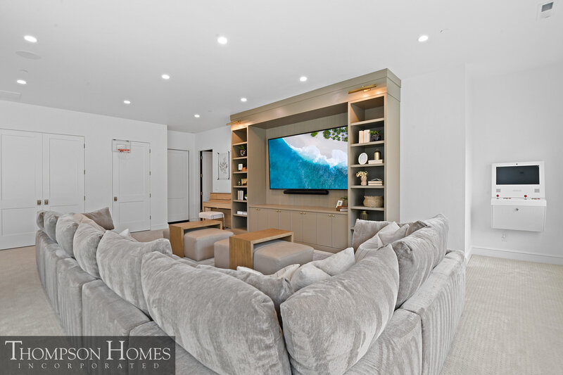 Thompson-Homes-Chateau-Moderne-Meridian-Custom-Home-Builder-47