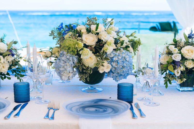 Bermuda Wedding Bermuda Bride Blue and White Wedding Flower Centerpiece Table Setup