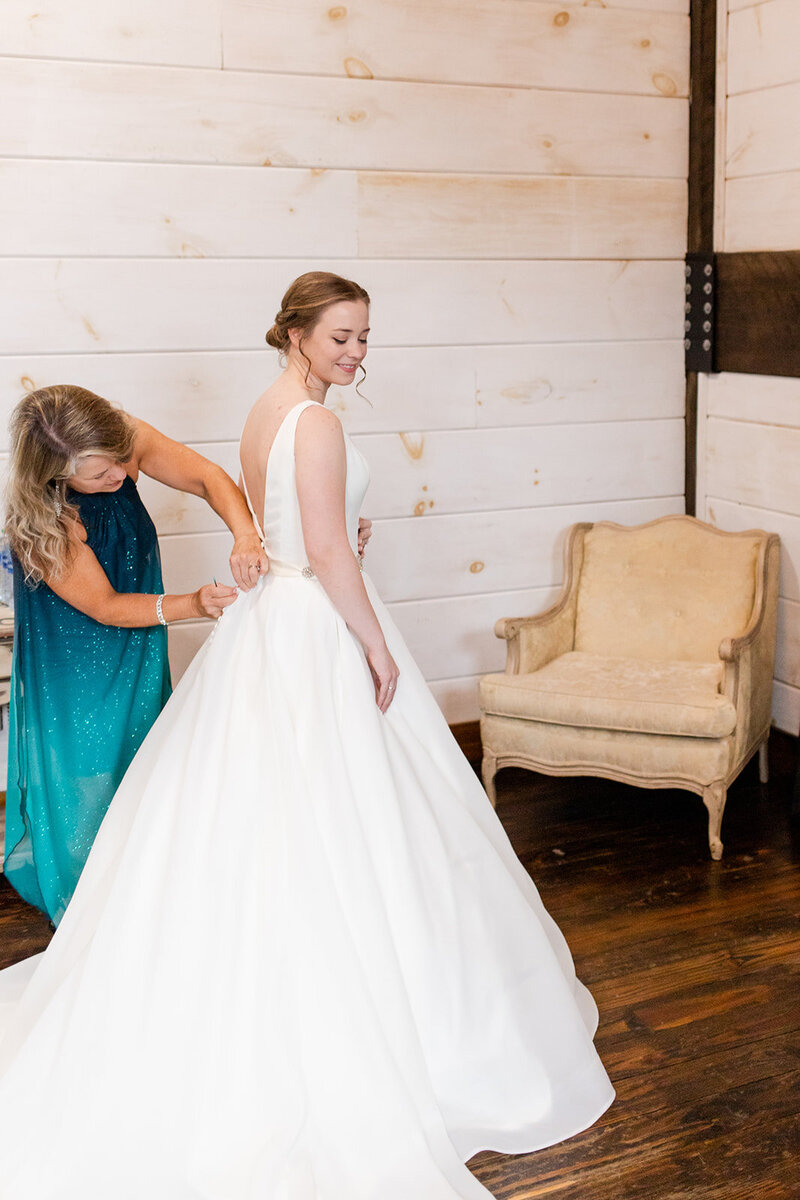 Blue Mountain Vineyards Wedding Dahlonega GA_Katelyn Shelley Photography-1 (7)