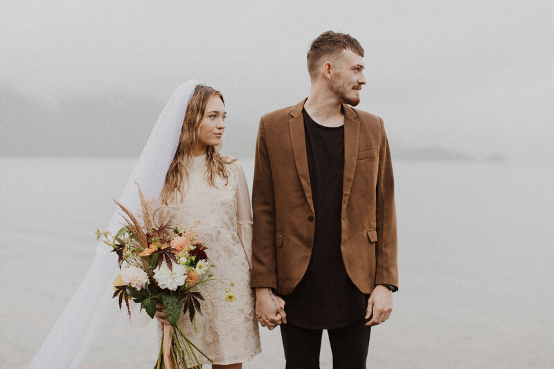 70s inspired wedding on a mountain in the rain