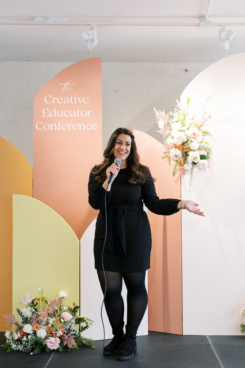 Laylee Emadi | Coach for Creative Educators and Speakers