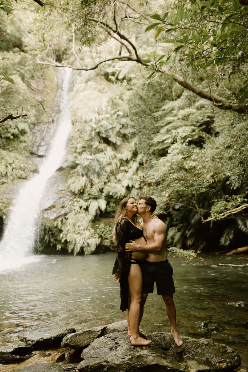 okinawa-couples-session-morgan-and-andrew-jessica-vickers-photography-3