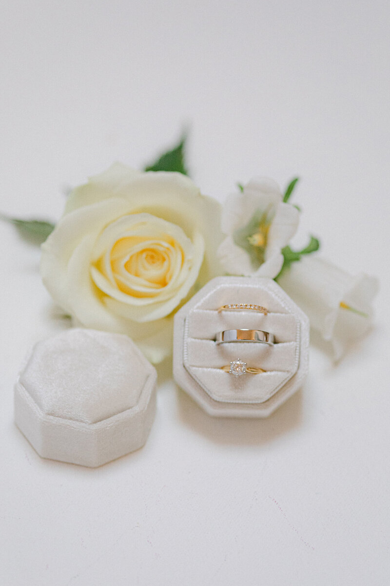 Hyde-House-Wedding-Photographer-Cotswolds-32