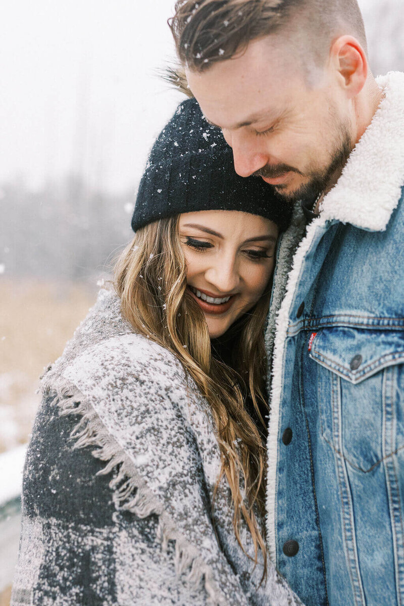 winter-couples-photography-session