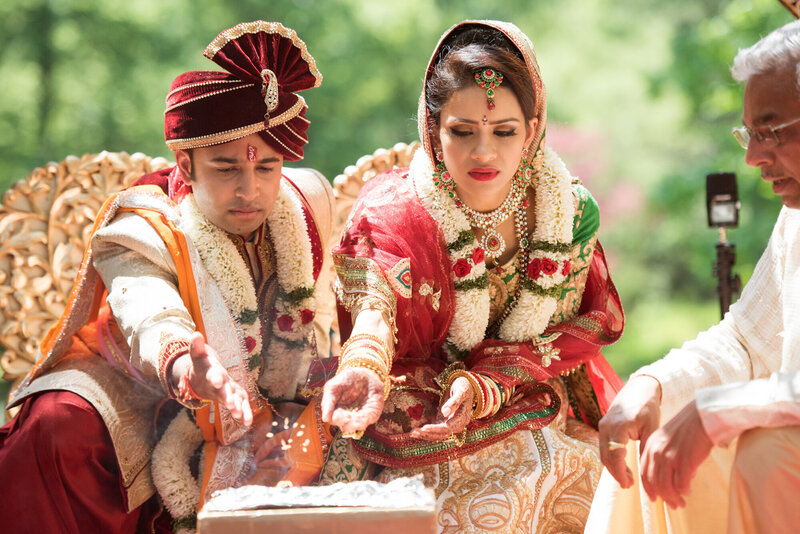 indian-hindu-pleasantdale-chateau-weddings-photography-by-images-by-berit-2967