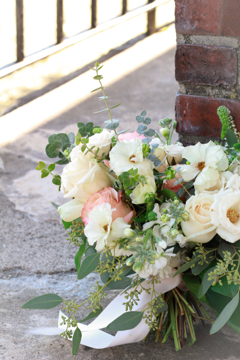 florist-greenwich-new-york-connecticut-designer-preservation-floral-wedding-westchester-bouquet-rose-garden-peach-5
