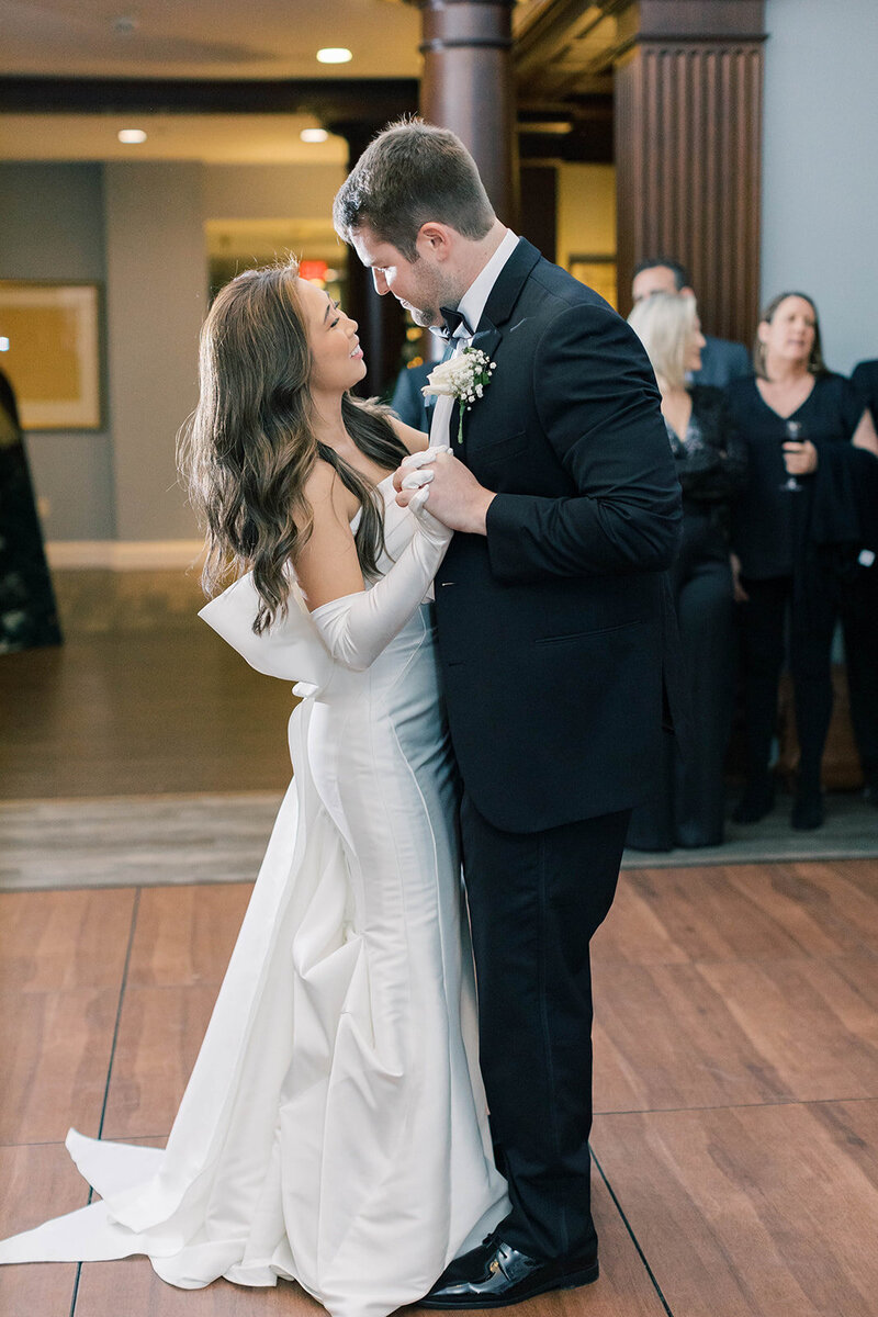Charleston Wedding Photographer | Photo of bride and groom sharing first dance together