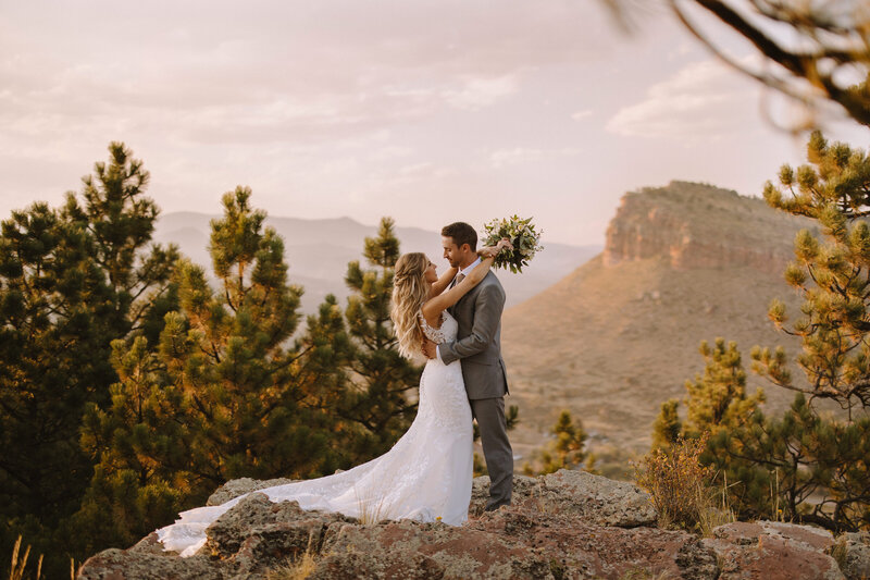 Liz Osban Denver Wedding Photographer Colorado Wedding Photographer Best Pretty Estes Park Boulder Fort Collins Rocky Mountain Top National Park Liz Osban Photography2