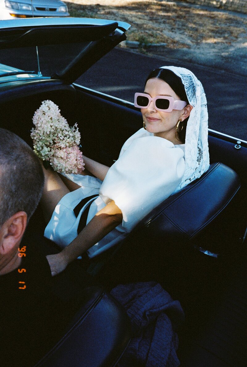 bride-in-car