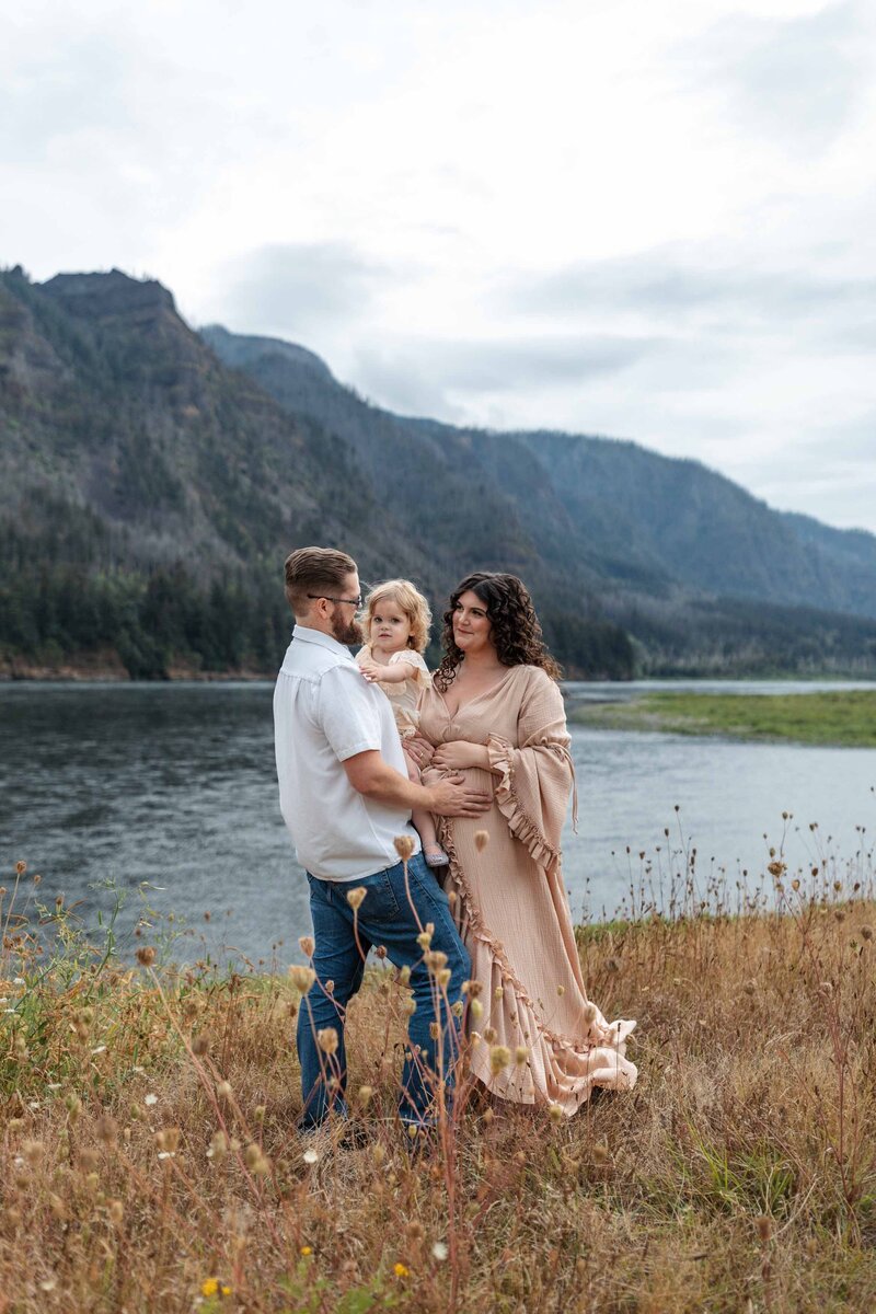 A family enjoying their time in the Columbia River Gorge near Beacon Rock