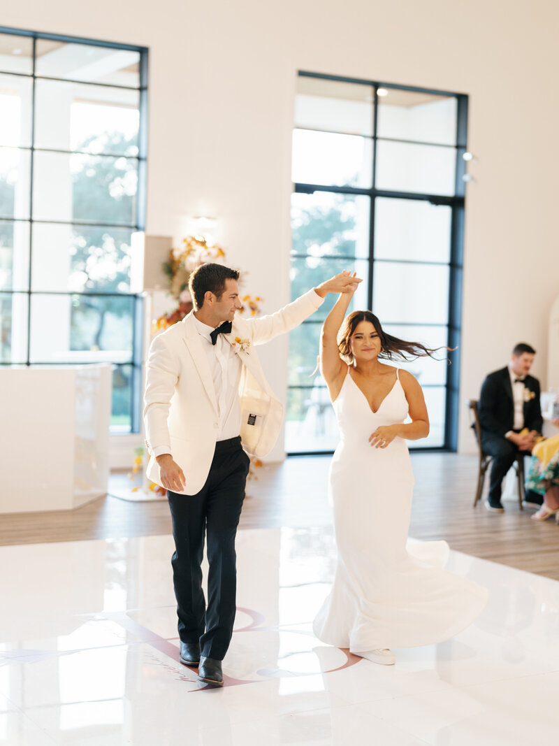 bride-groom-the-arlo-wedding25