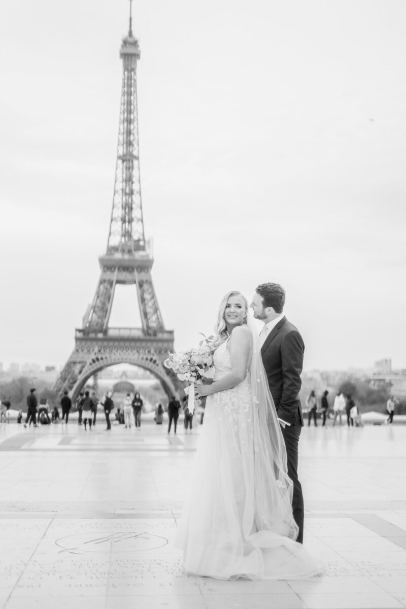 013-Paris-Spring-Blossom-Elopement-Wedding-Cinematic-Editorial-Luxury-Fine-Art-Lisa-Vigliotta-Photography