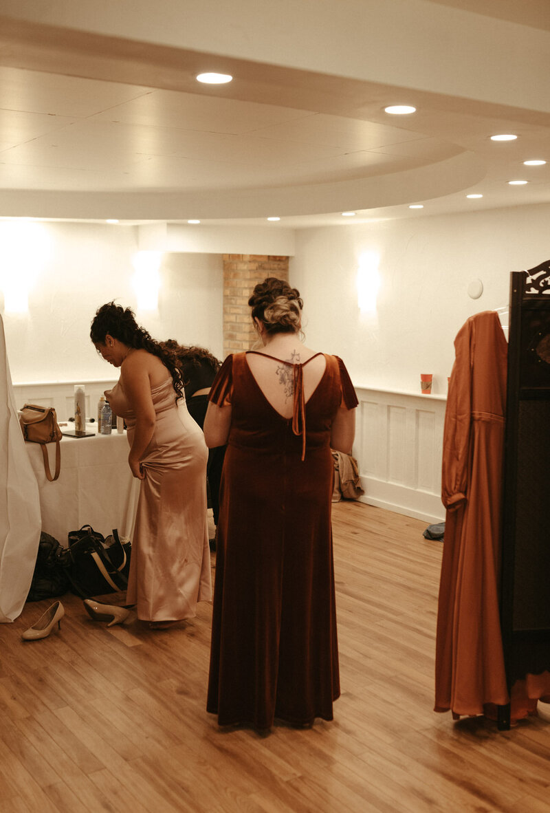 TheAvenueRoom_Wedding_Saskatoon_KaylaCassidyPhotography-38