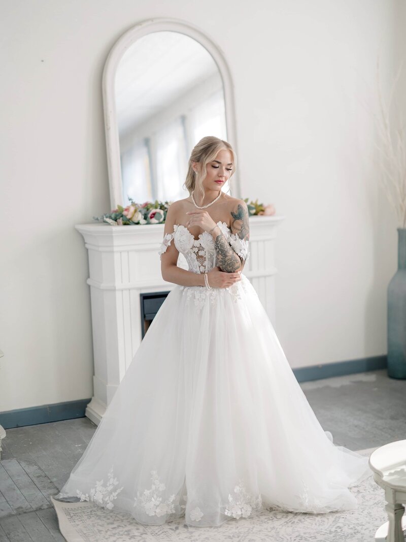 Edmonton Wedding Photos - Pine and Pond Wedding Venue (38)