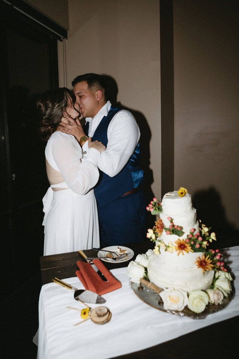 classic-and-documentary-style-wedding-photography-93