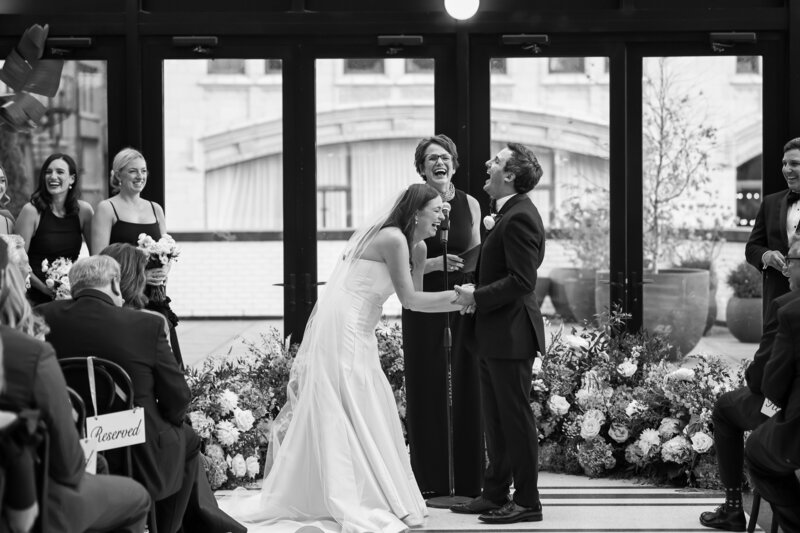 metro-detroit-ceremony-wedding-photographer