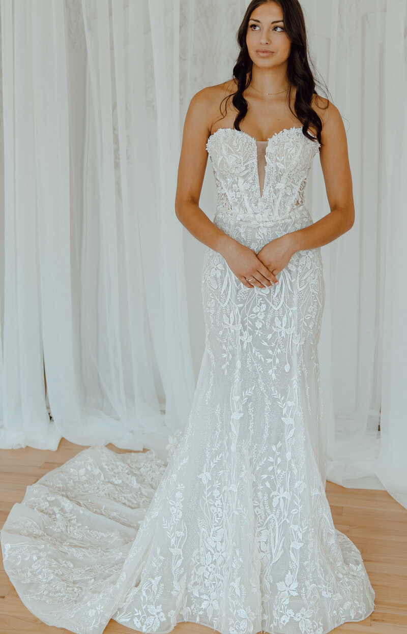 Sadie w:o overskirt full front 