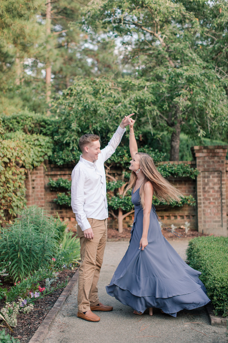 Jennifer B Photography-Sandhills Gardens-Caleb & Laura-Engagement Session-2019-0136