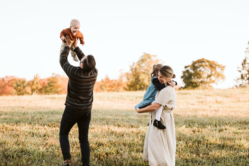 Family Photoshoot in Ennismore Ontario in open fields