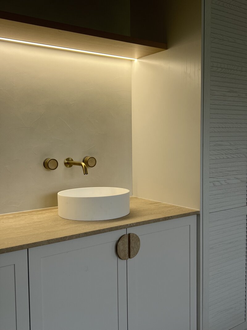 Organic coastal kitchen design