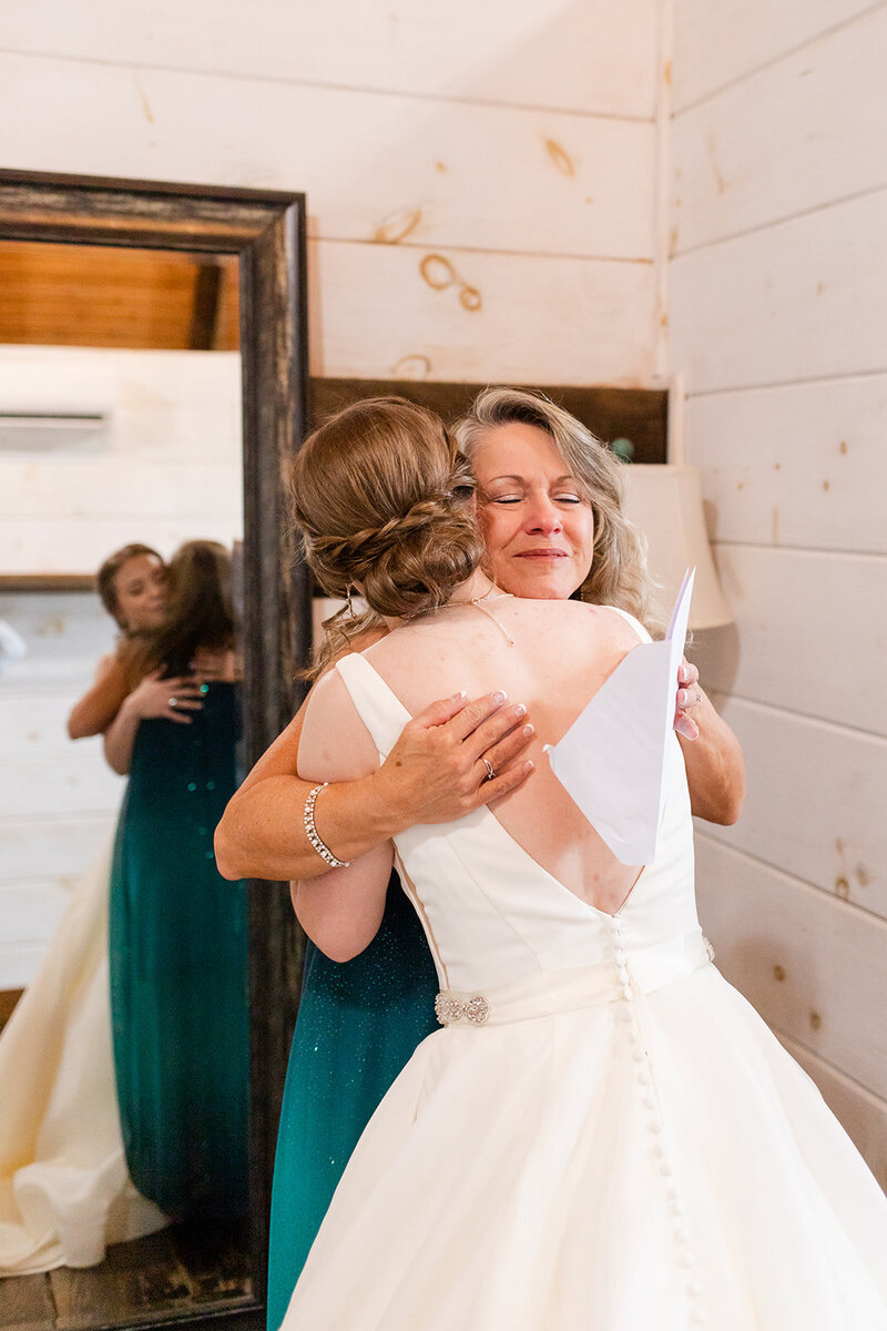 Blue Mountain Vineyards Wedding Dahlonega GA_Katelyn Shelley Photography-1 (10)