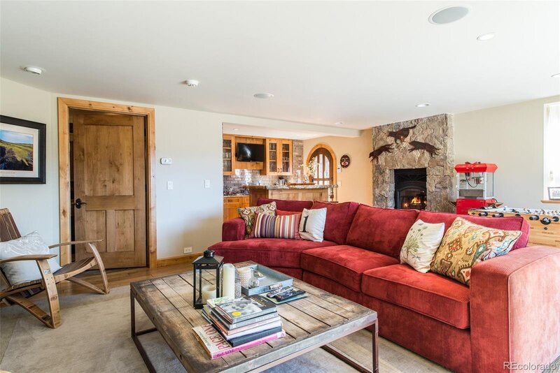 3731 OVERLOOK DOWNSTAIRS