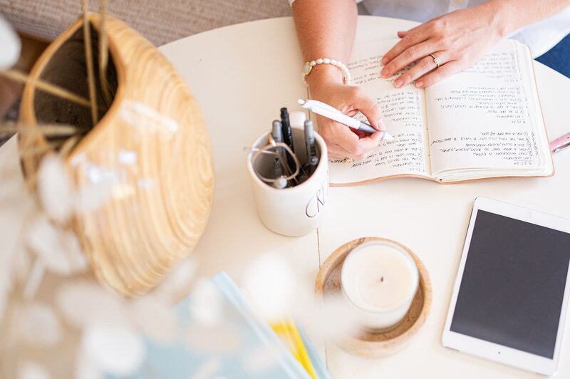 Pinterest marketing expert helping wedding pros boost website traffic and brand visibility