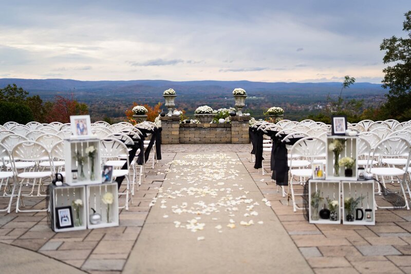 the-log-cabin-holyoke-massachusetts-wedding-27