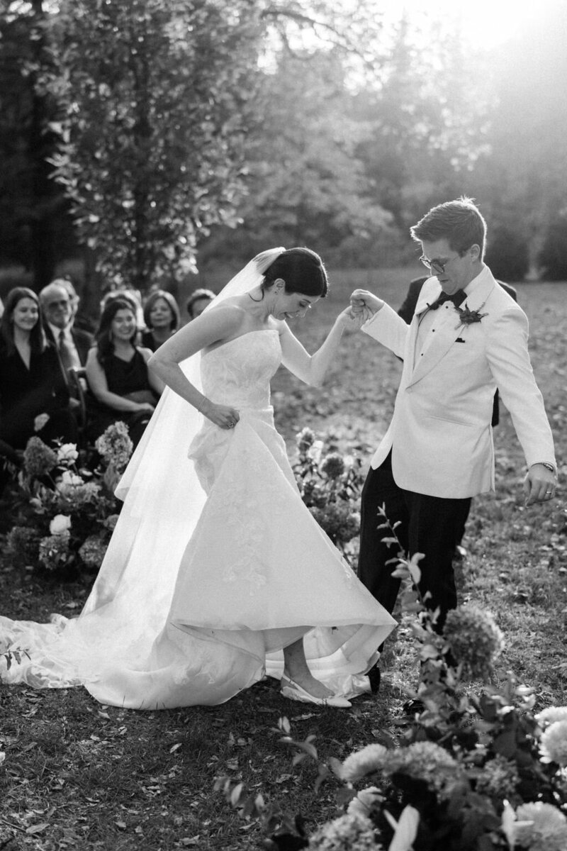 NikkiSanterre_EastCoastLuxuryWeddingPhotographer_CaitieHanrahan_KeswickHallWedding_Jac&Zach-1096